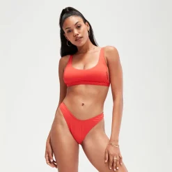 Flu3nte Solid Scoop Bottom-Speedo Hot